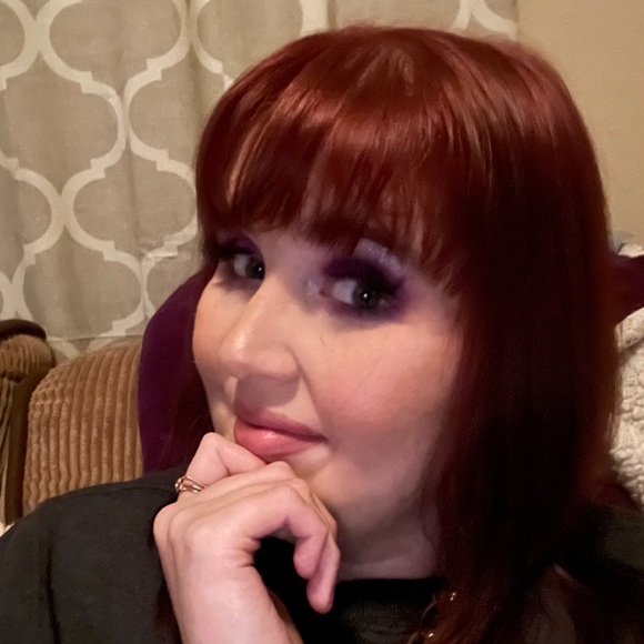Meet your Posher, Danielle - Picture 1 of 1